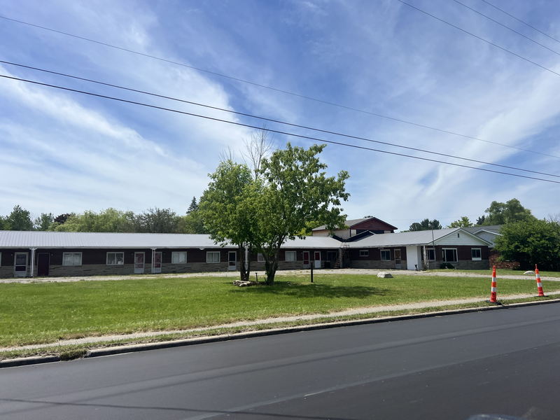 Motel Grand - June 15 2024 Photo (newer photo)